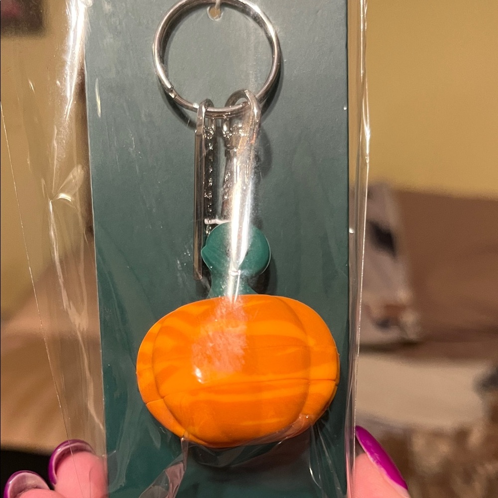 NIP Starbucks Orange Pumpkin Lid Stopper Keychain New Aug 2025 Fall Design - Picture 3 of 9
